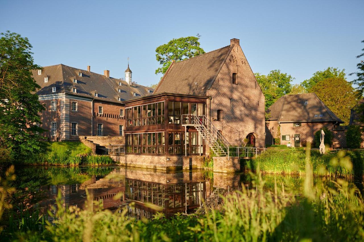 Schloss Hotel 3*