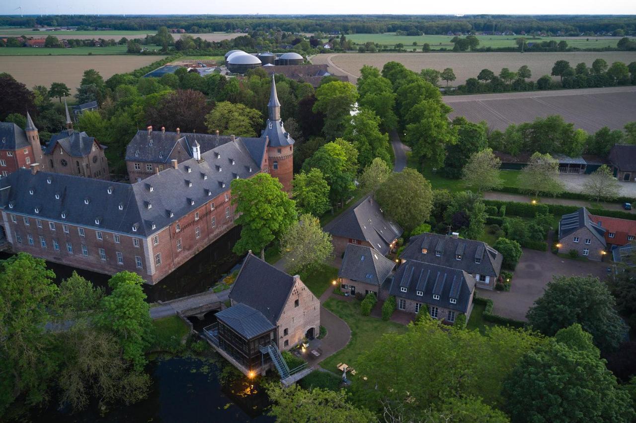 Hotel Schloss 3*