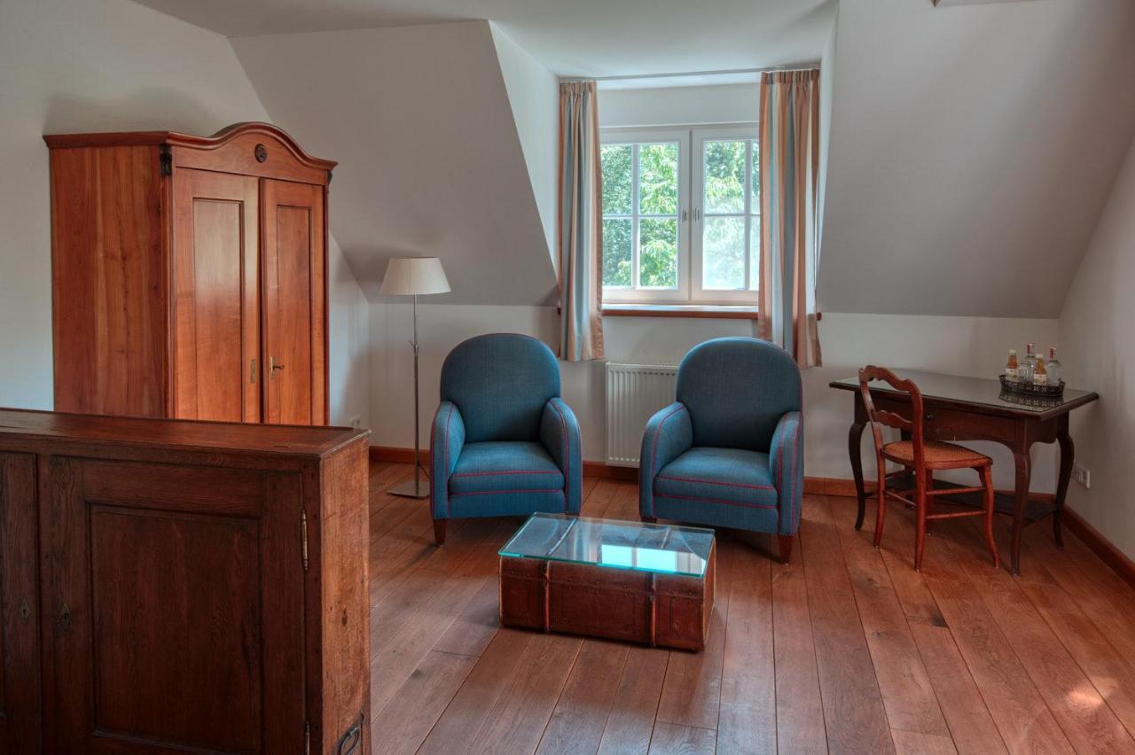 Schloss 3*